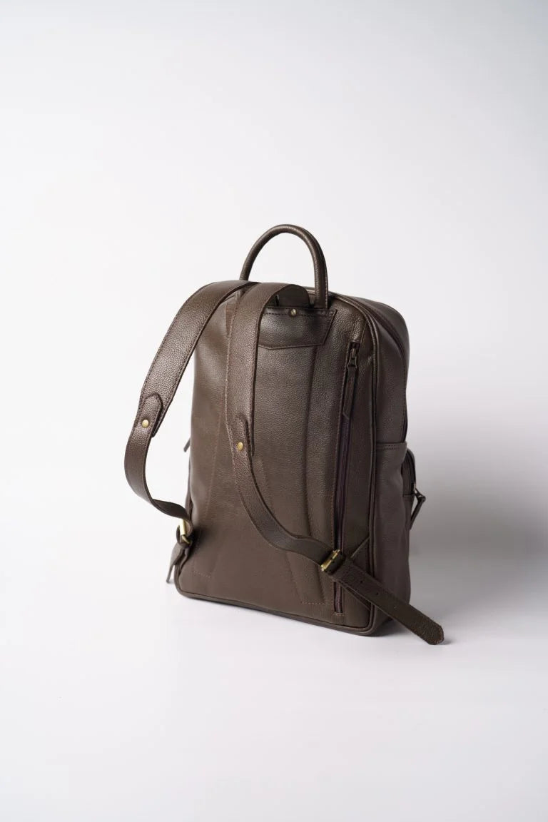 Trendy Black Backpack – Minimalist Style