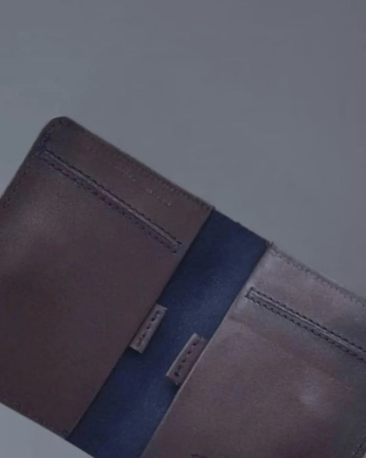 Genuine Leather Card Holder – Sleek & Stylish