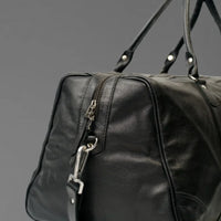 Leather Travel Bag – Timeless Design