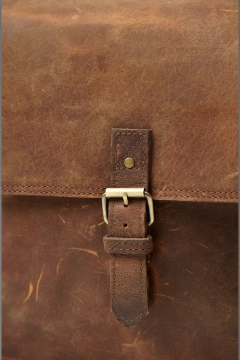 Vintage Leather Laptop Bag for Men & Women | Stylish Office & Travel Satchel – Bwok Store