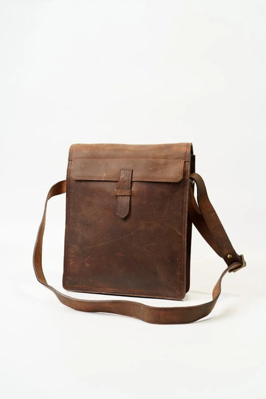 Vintage Leather Laptop Bag for Men & Women | Stylish Office & Travel Satchel – Bwok Store
