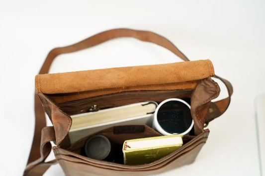 Vintage Leather Laptop Bag for Men & Women | Stylish Office & Travel Satchel – Bwok Store