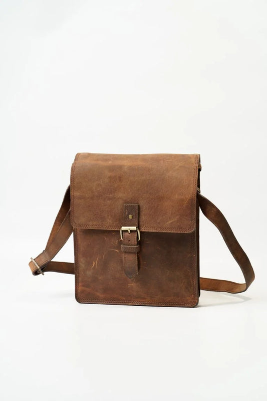 Vintage Leather Laptop Bag for Men & Women | Stylish Office & Travel Satchel – Bwok Store